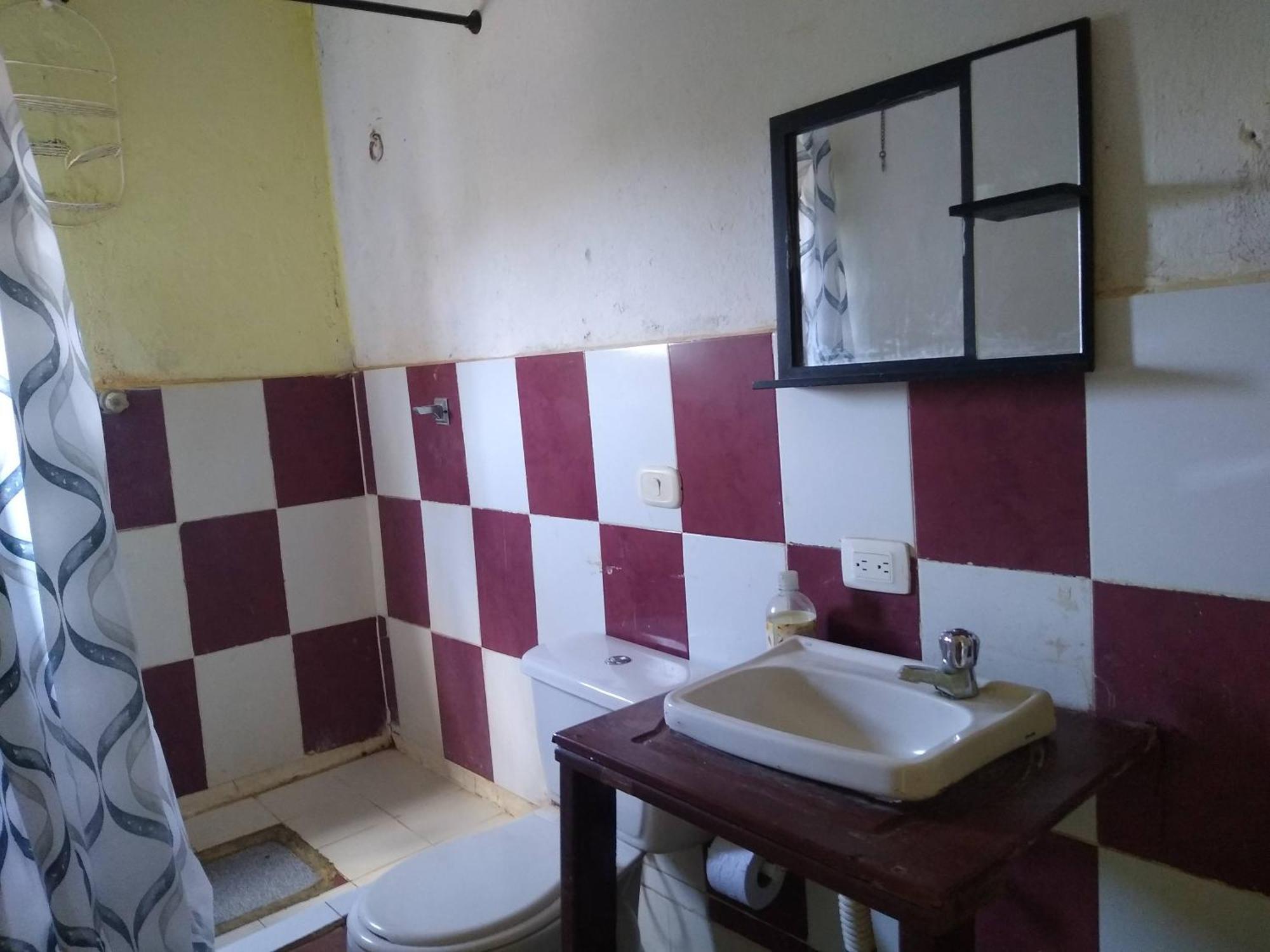 El Garaje Hostal Таганга Екстериор снимка