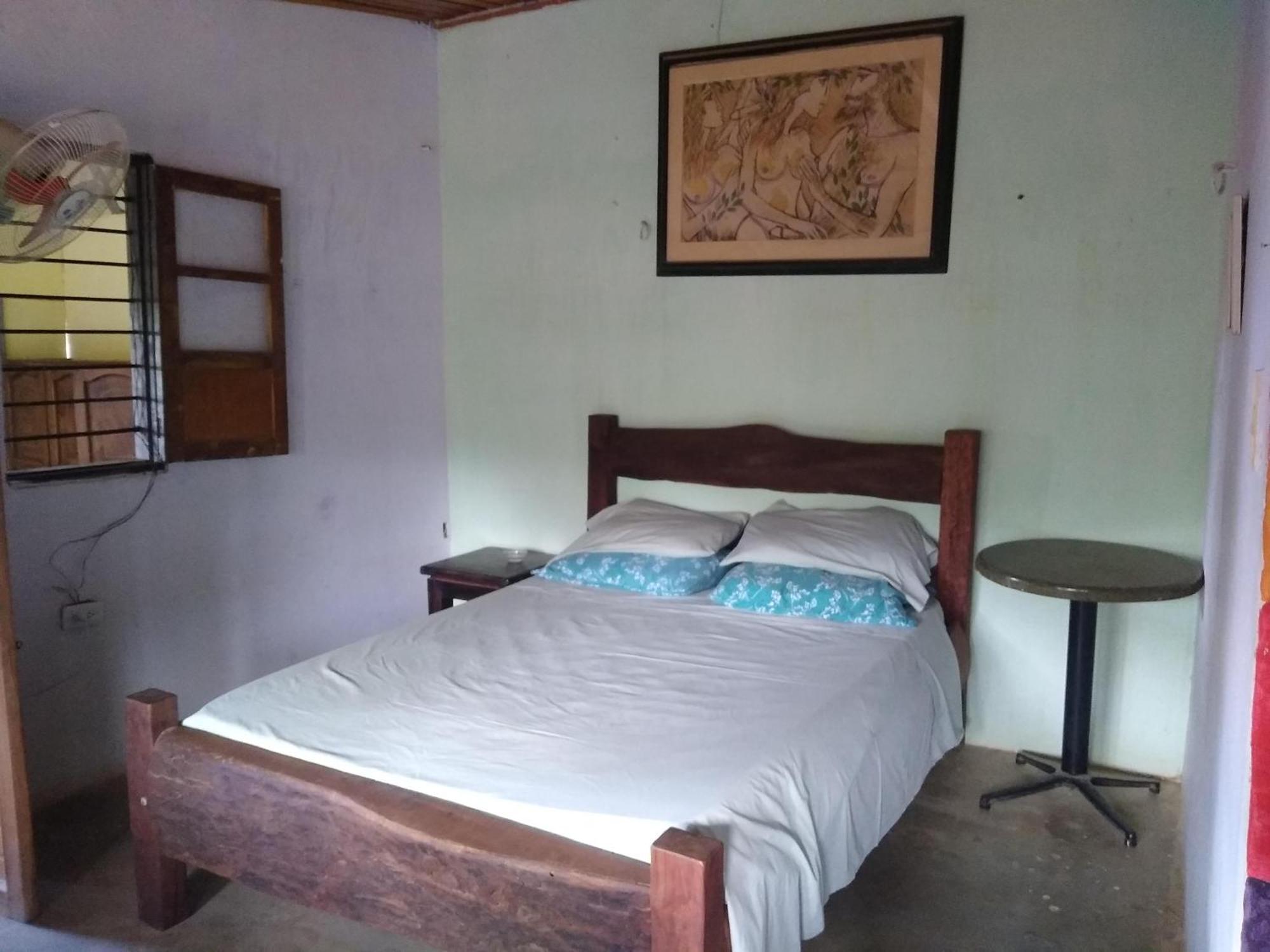 El Garaje Hostal Таганга Екстериор снимка